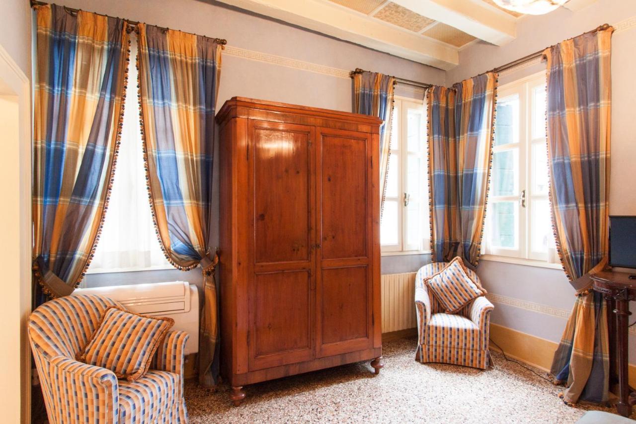 Explore Venice From A Sophisticated Hideaway In San Polo Buitenkant foto