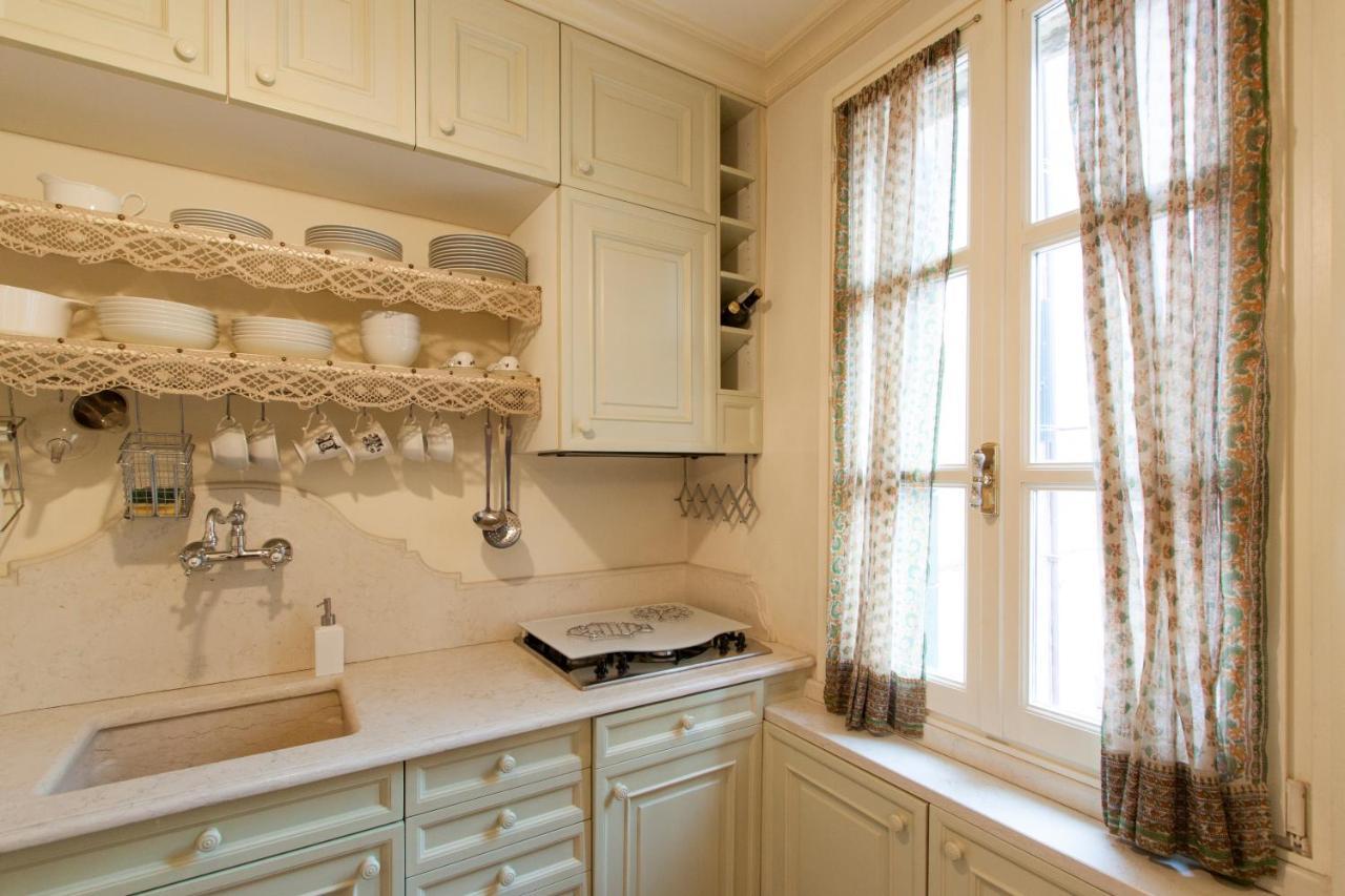 Explore Venice From A Sophisticated Hideaway In San Polo Buitenkant foto